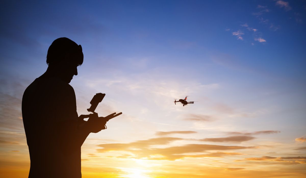 Drone Morcego. Imagem: canva Drone Morcego. Imagem: canva
