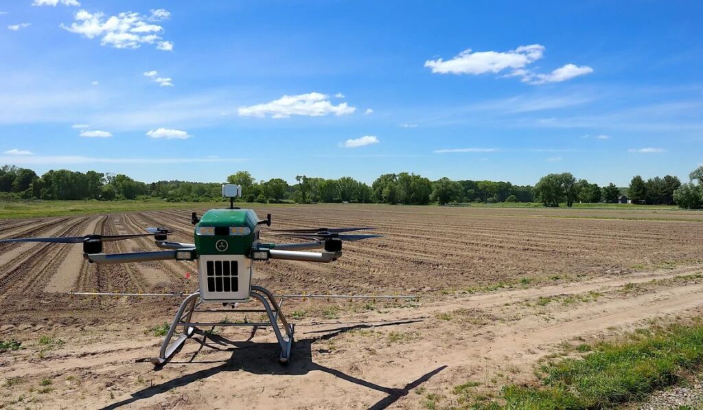 Primeiro Drone Trator é Lançado nos EUA — Imagem: Guardian Agriculture