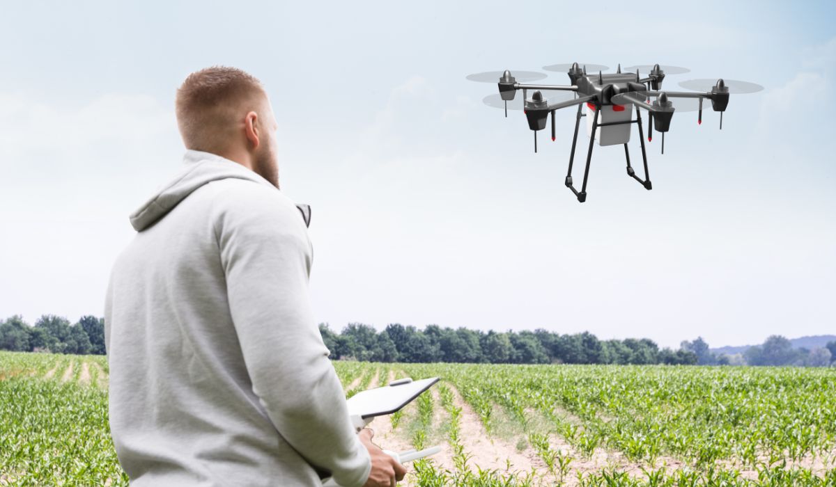 Uso de drones na agricultura — Imagem: Canva/Reprodução