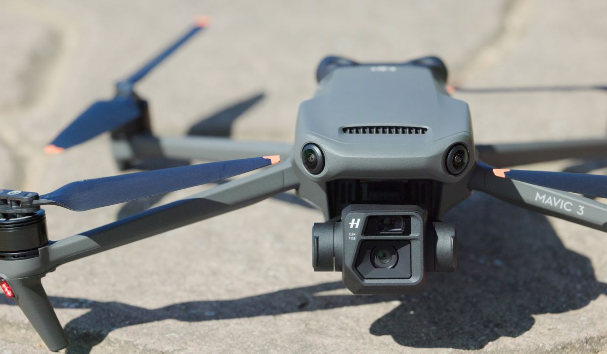 Drone multiespectral DJI Mavic 3 — Imagem: Canva/Reprodução Drone multiespectral DJI Mavic 3 — Imagem: Canva/Reprodução