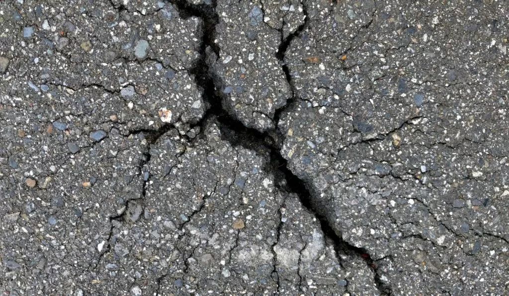 Causas e Consequências do Tremor de Terras em Sete Lagoas. Reprodução: canva