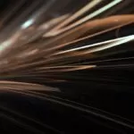 A Era da Inteligência Artificial na Velocidade da Luz: O Potencial do Processador Fotônico de Silício